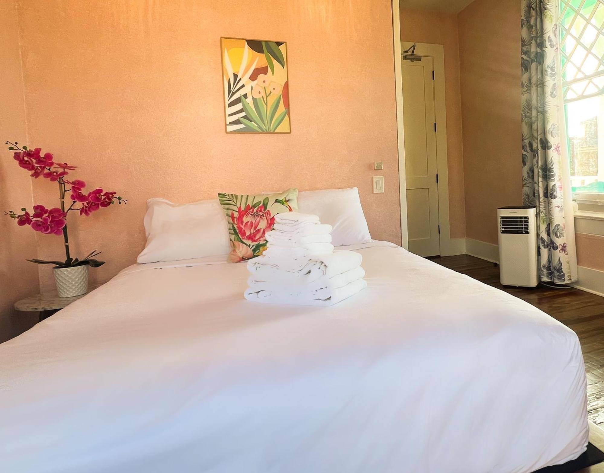 Lotus Galveston Hotel ภายนอก รูปภาพ